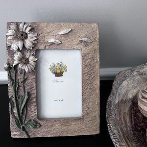 Vintage Amora Organic Modern Floral 3D Wood Resin 4x6 Picture Photo Frame